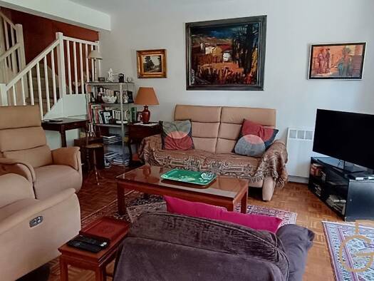 Maison à vendre 370 000 € 6 pièces 4 chambres 117 m² 219 m² de terrain La Commanderie Élancourt 78990