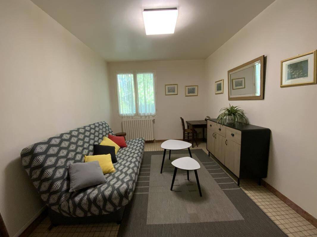 Appartement 2 pièces 50 m² · à Le Palais-sur-Vienne · 50 m² · 590 €