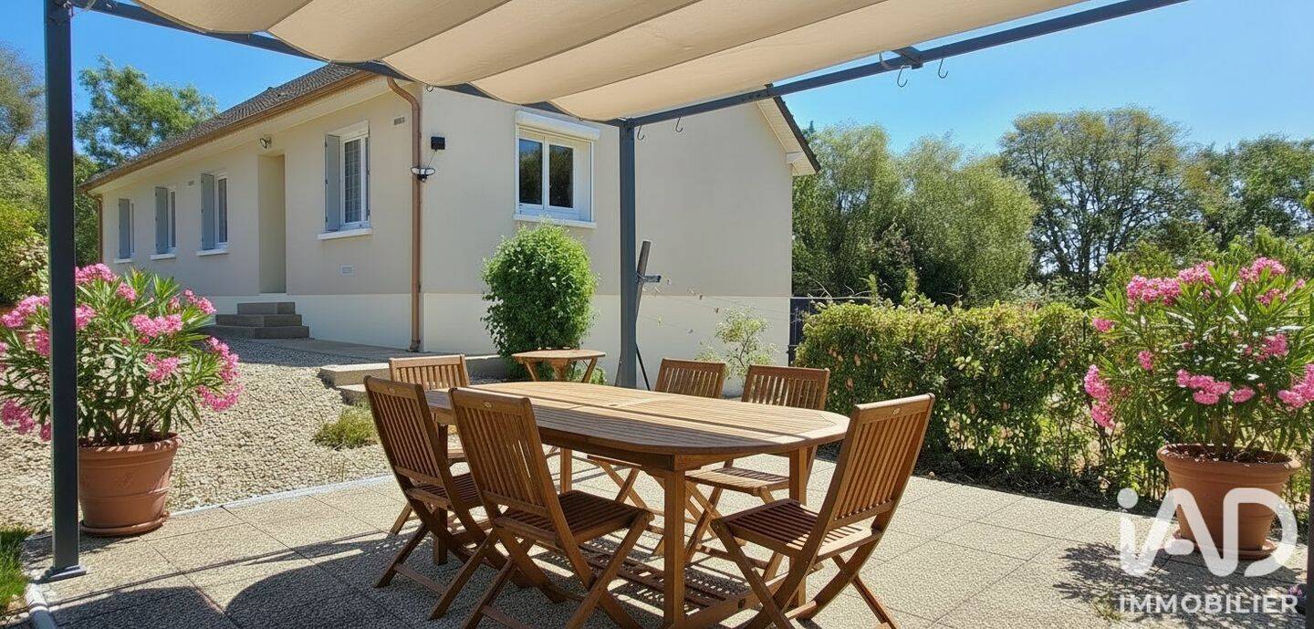Maison 6 pièces 109 m² · à Saint-Amand-Montrond · 109 m² · 149 000 €