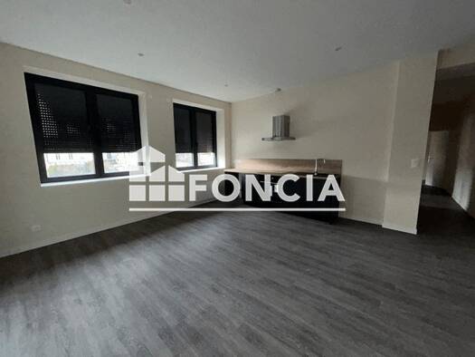 Appartement à louer 810 € 3 pièces 2 chambres 81,9 m² RDC Boën-sur-Lignon 42130