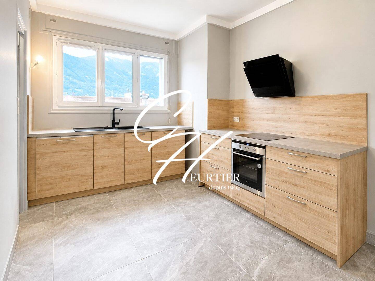 Appartement 4 pièces 114 m² · à Grenoble · 114,5 m² · 1 460 €/mois