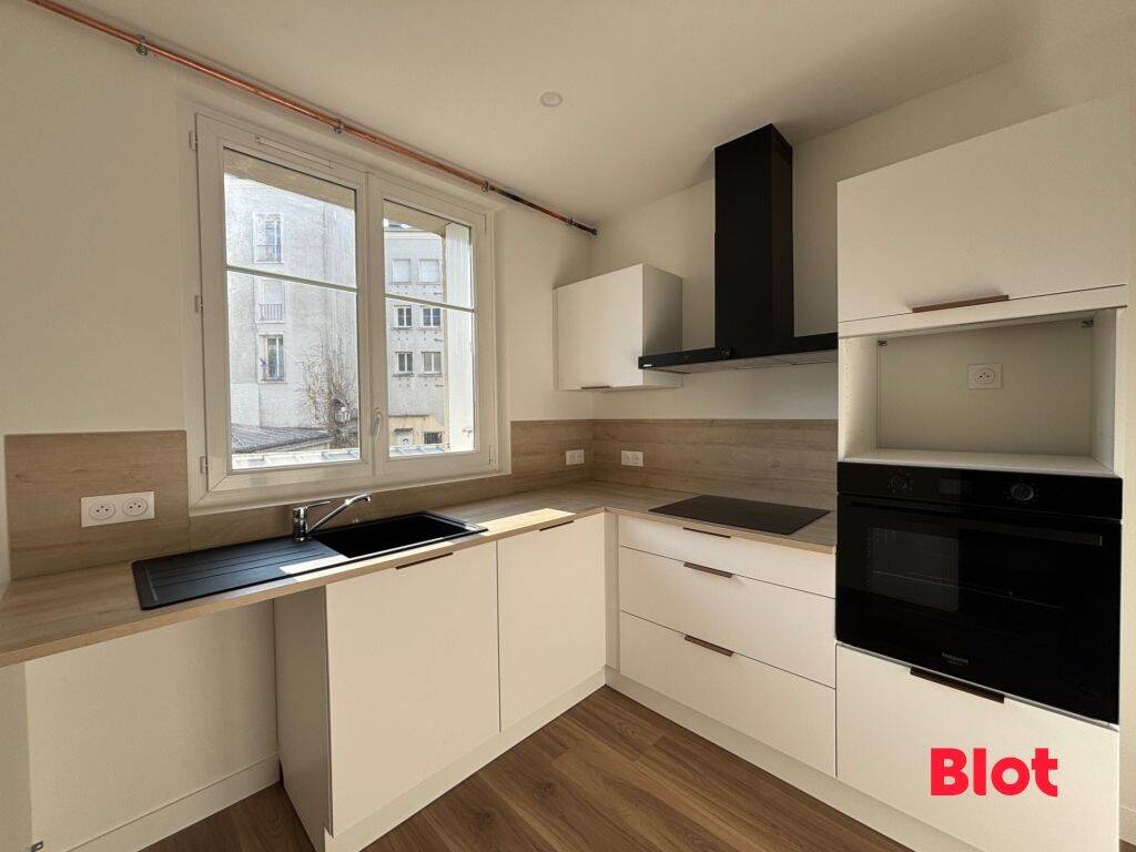 Appartement 3 pièces 67 m² · à Brest · 66,6 m² · 900 €
