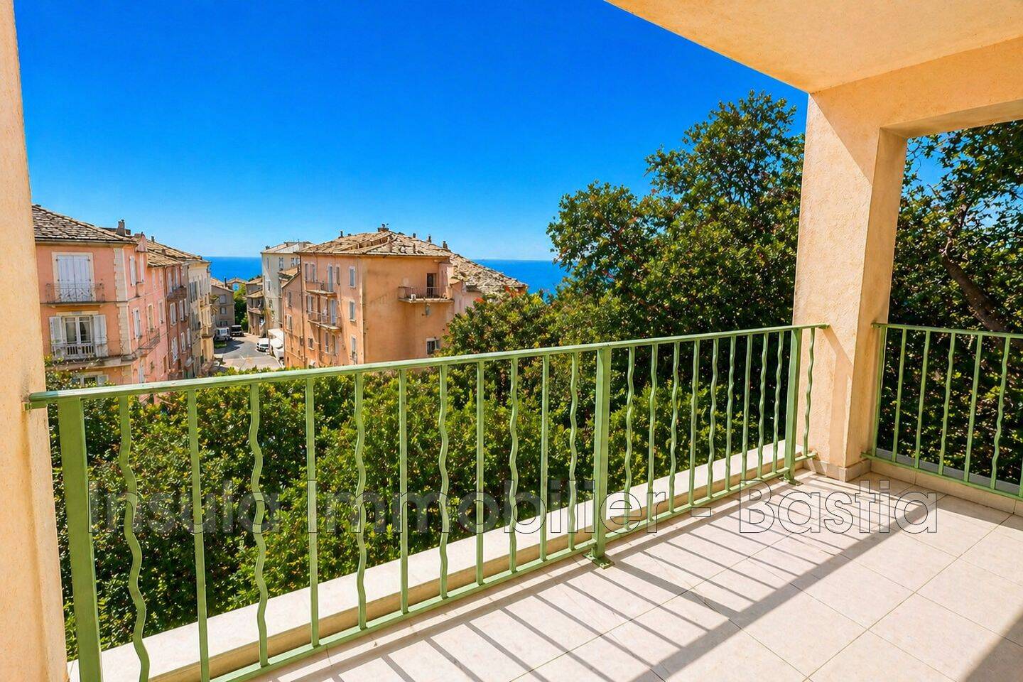 Appartement 2 pièces 54 m² · à Brando · 53,7 m² · 258 000 €