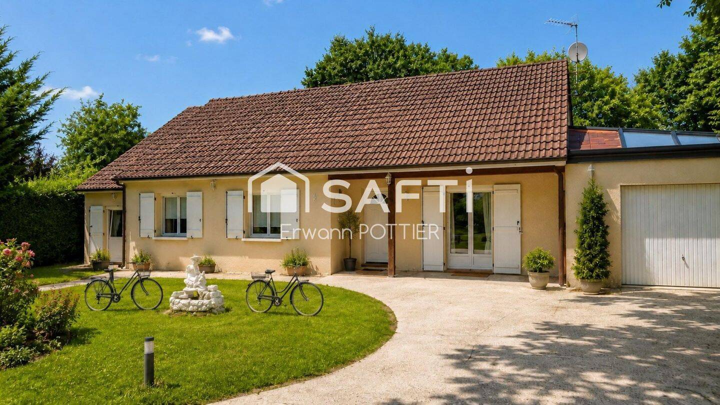 Maison 6 pièces 165 m² · à Étigny · 165 m² · 285 000 €