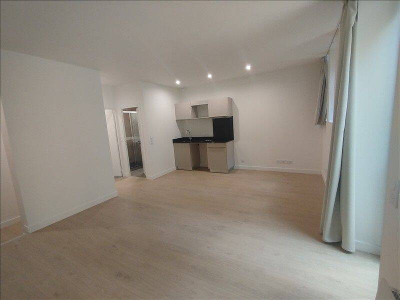 Appartement 1 pièce 32 m² · à Charleville-Mézières · 32 m² · 650 €