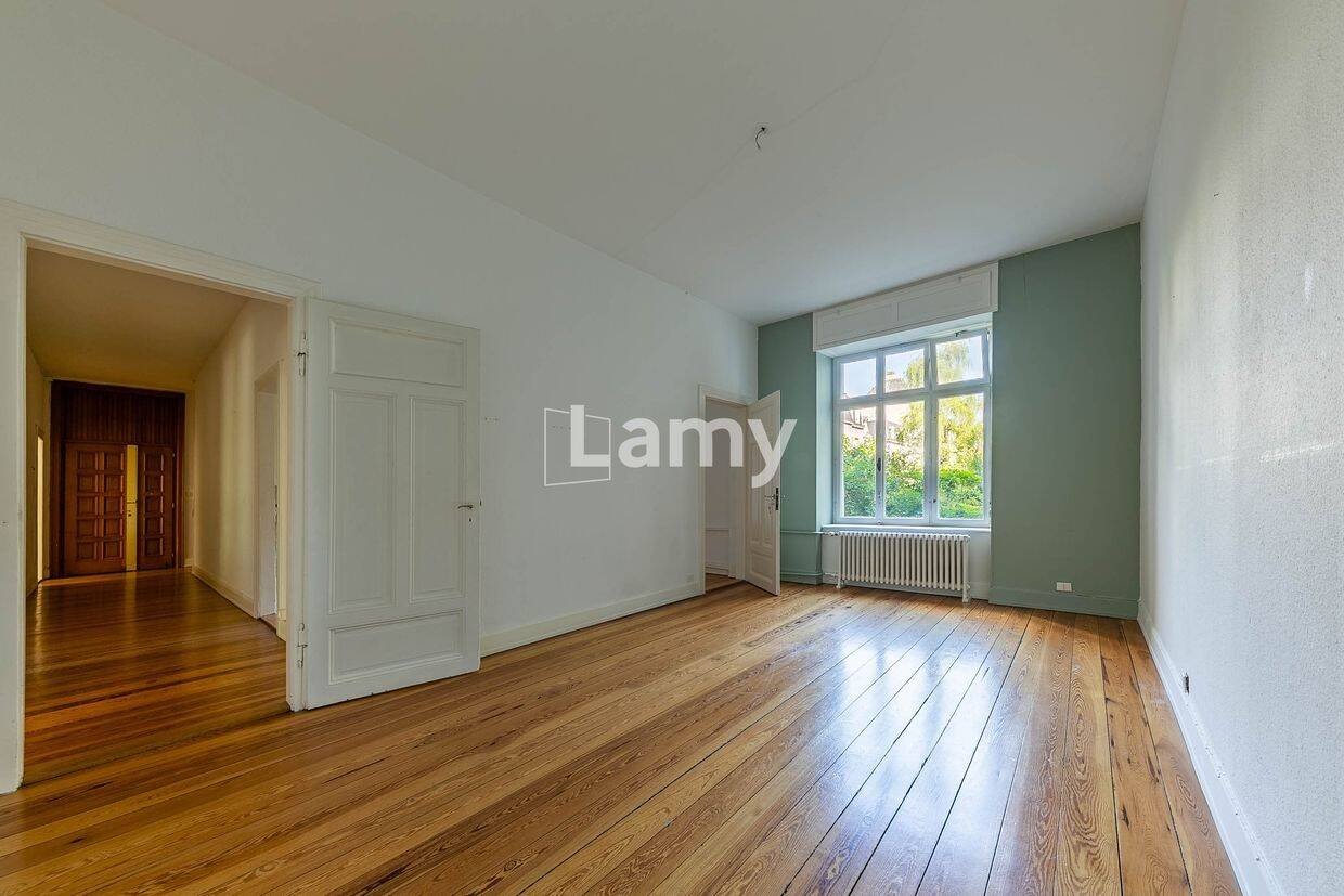 Appartement 7 pièces 182 m² · à Strasbourg · 181,7 m² · 535 000 €