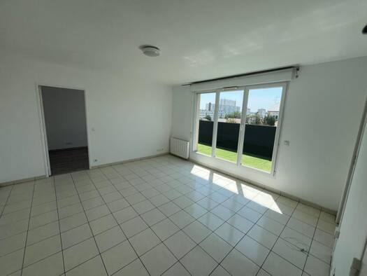 Appartement à vendre 199 000 € 2 pièces 1 chambre 43,5 m² Étage 4/4 Sud-Bords de Marne-Foch Chelles 77500