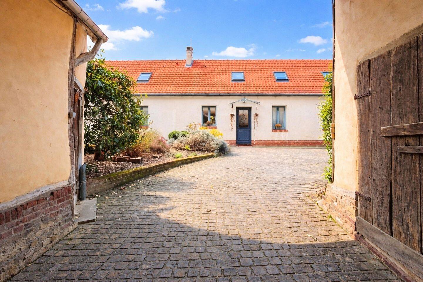 Maison 5 pièces 205 m² · à Naours · 205 m² · 325 000 €