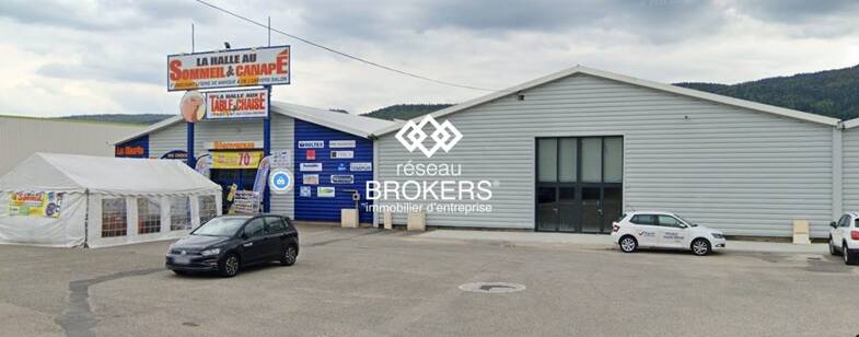 Local commercial à louer 12 455 € 1 200 m² de surface de vente Arbent 01100