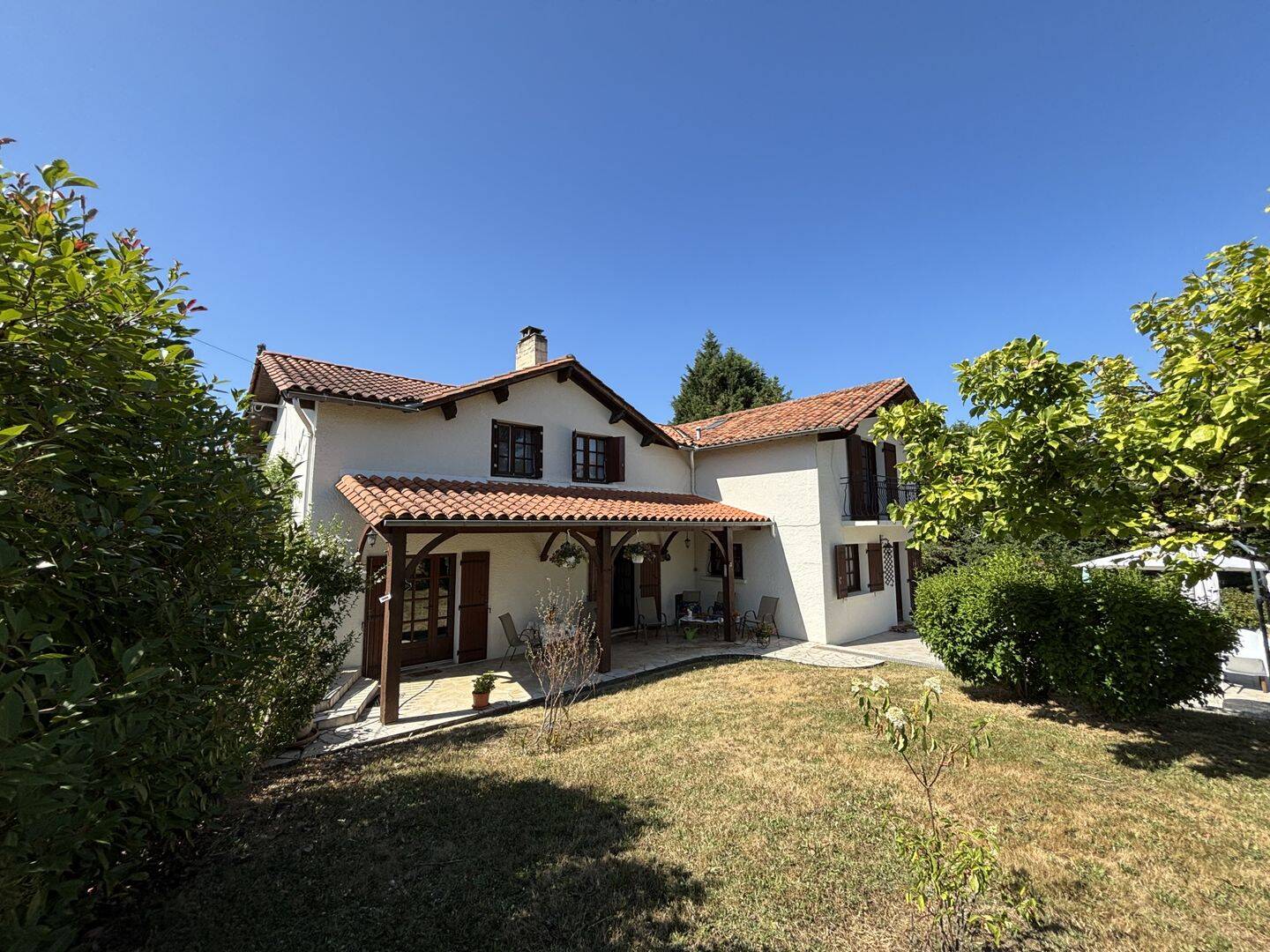 Maison 13 pièces 170 m² · à Saint Aulaye-Puymangou · 170 m² · 310 000 €