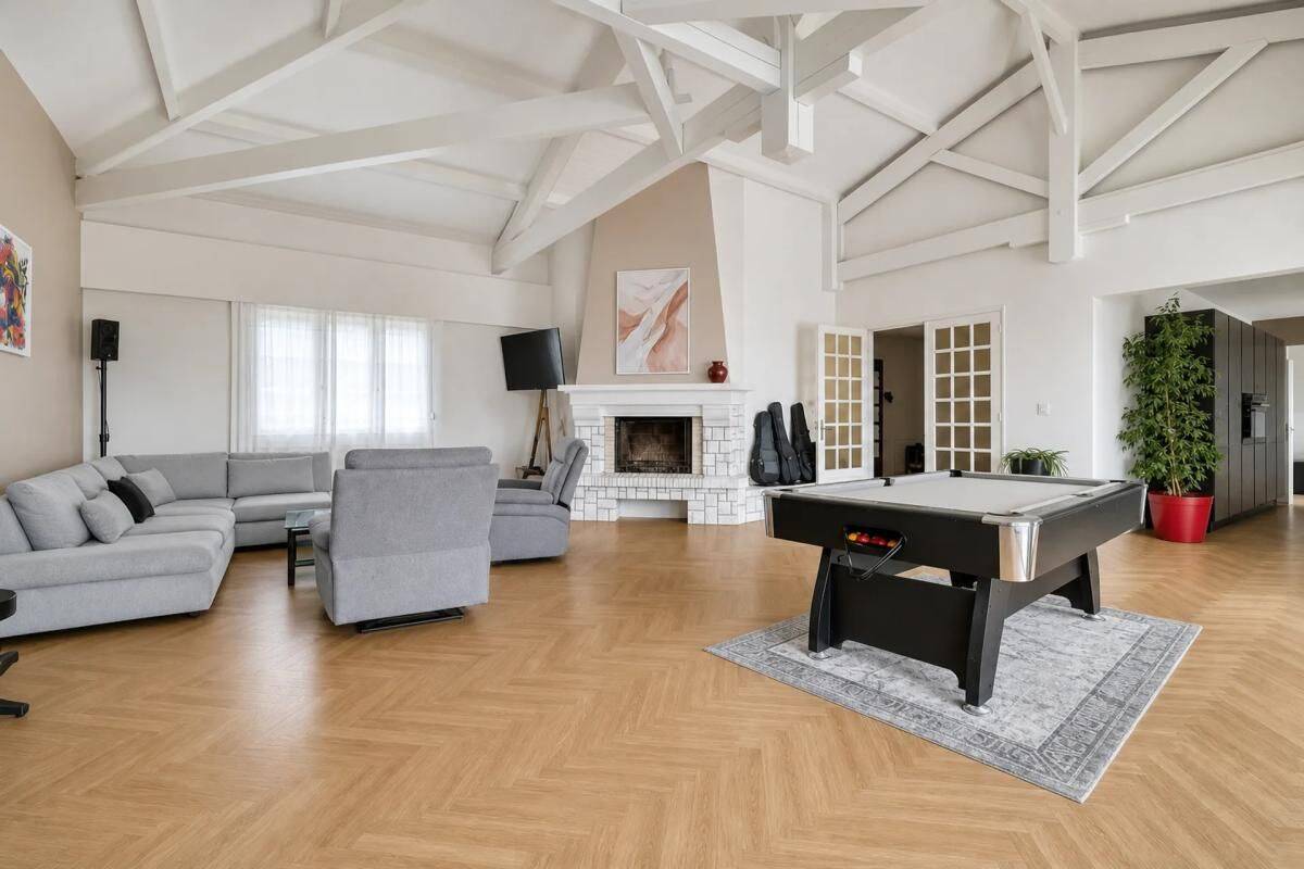 Maison 7 pièces 300 m² · à Belberaud · 300 m² · 799 000 €