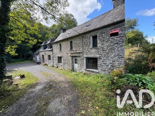 Villa à vendre 224 500 € 8 pièces 2 chambres 130 m² 11 082 m² de terrain Pont-de-Buis-lès-Quimerch 29590