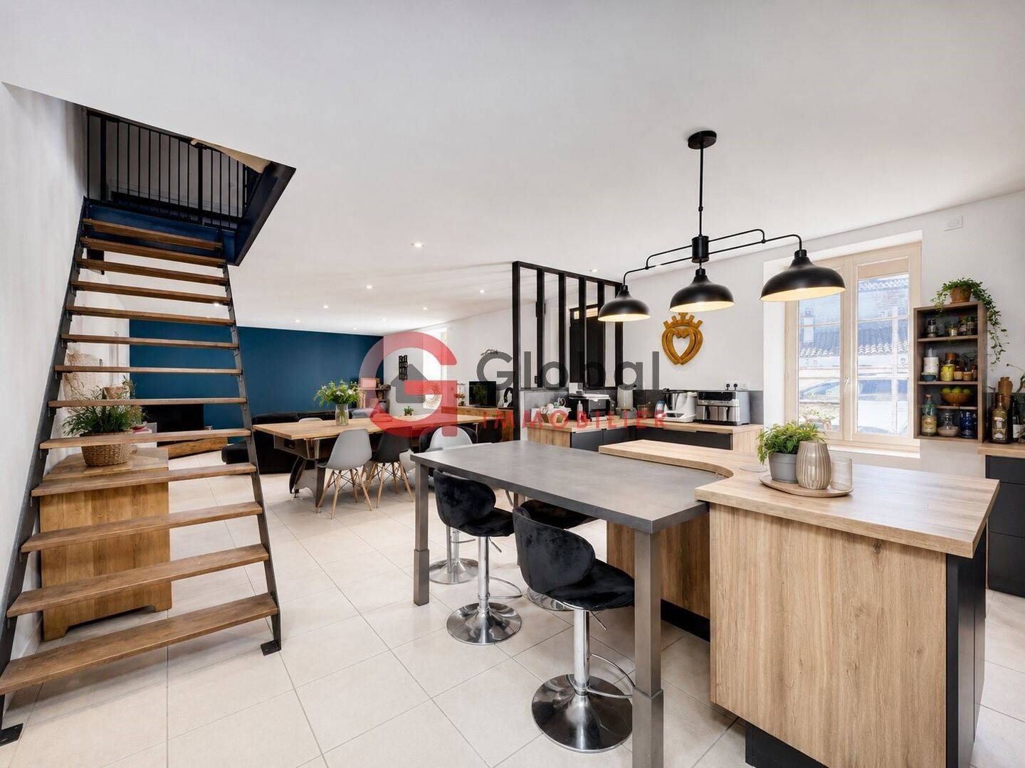 Maison 5 pièces 129 m² · à Saint-Sigismond · 128,5 m² · 220 000 €