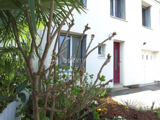 Maison à vendre 349 999 € 5 pièces 4 chambres 91,2 m² Centre Angers 49000