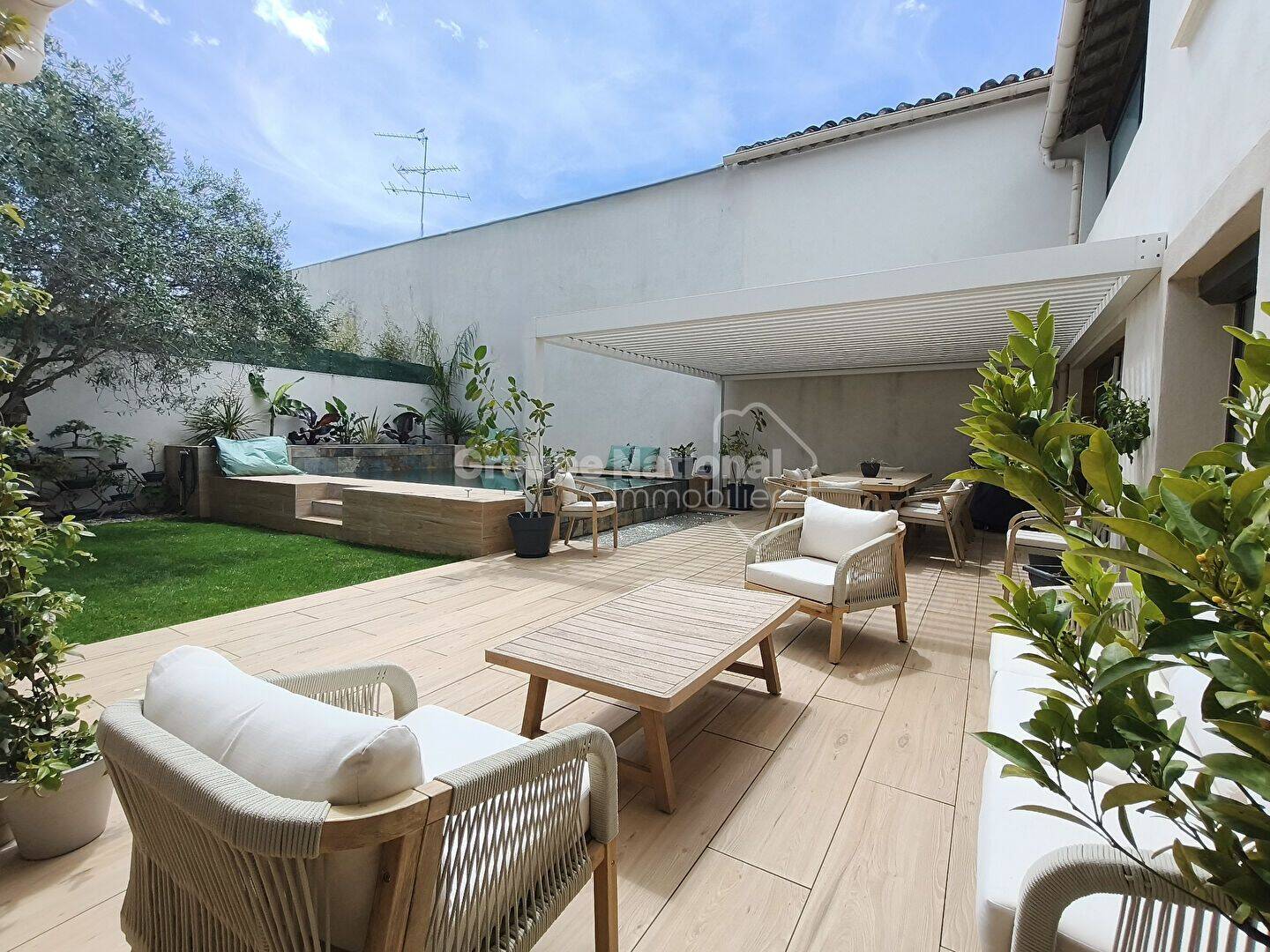 Maison 9 pièces 197 m² · à Vendargues · 197 m² · 675 000 €