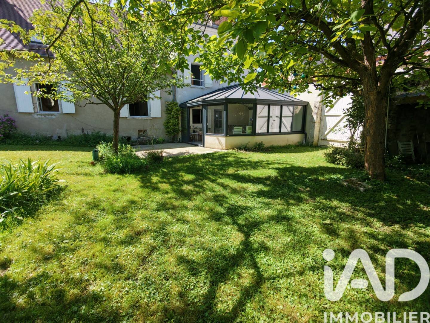 Maison 11 pièces 325 m² · à Blois · 325 m² · 386 000 €