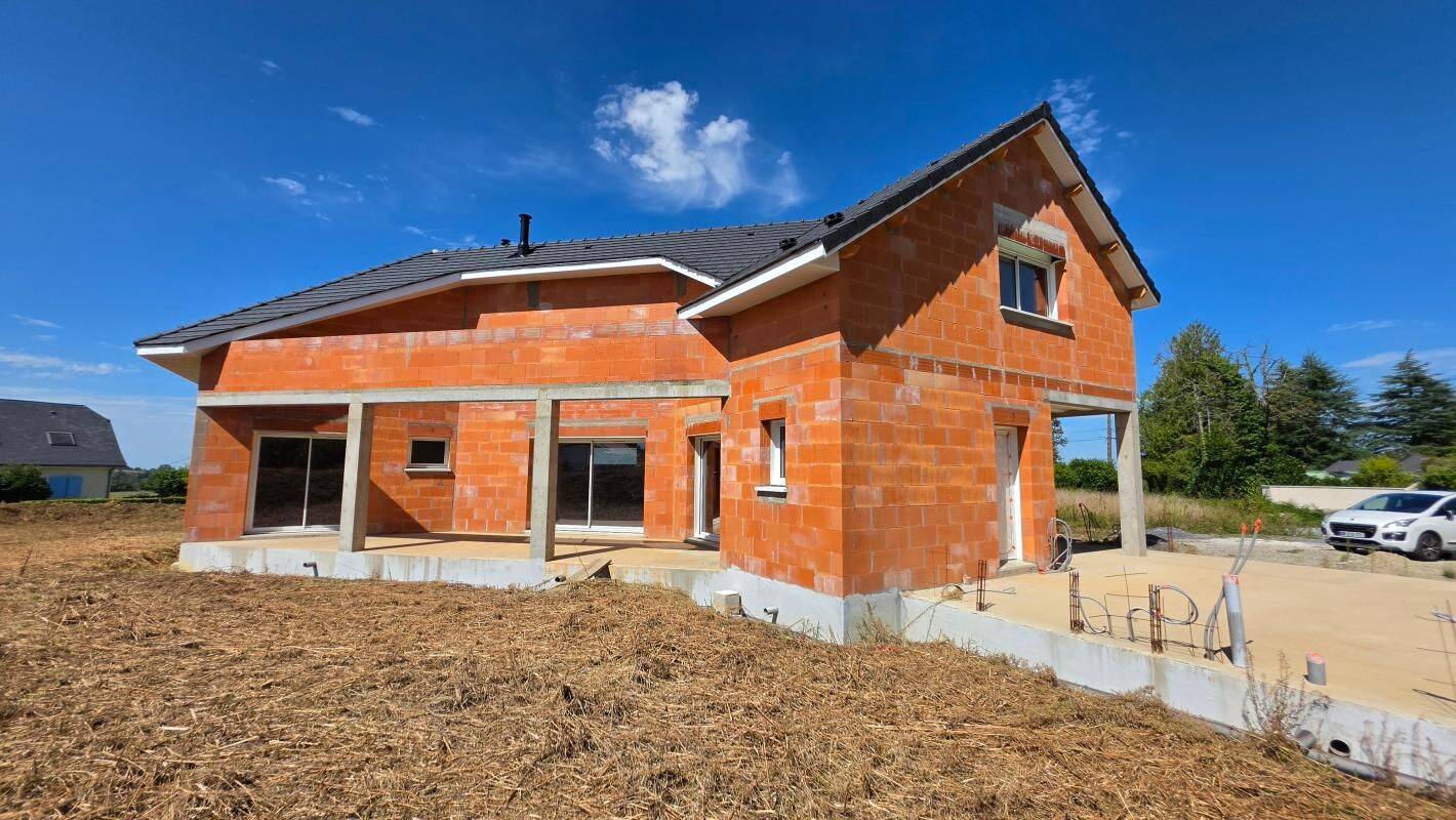 Maison 6 pièces 250 m² · à Pau · 250 m² · 245 000 €