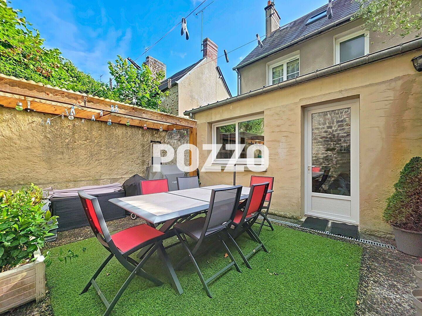 Maison 5 pièces 87 m² · à Coutances · 87 m² · 165 500 €