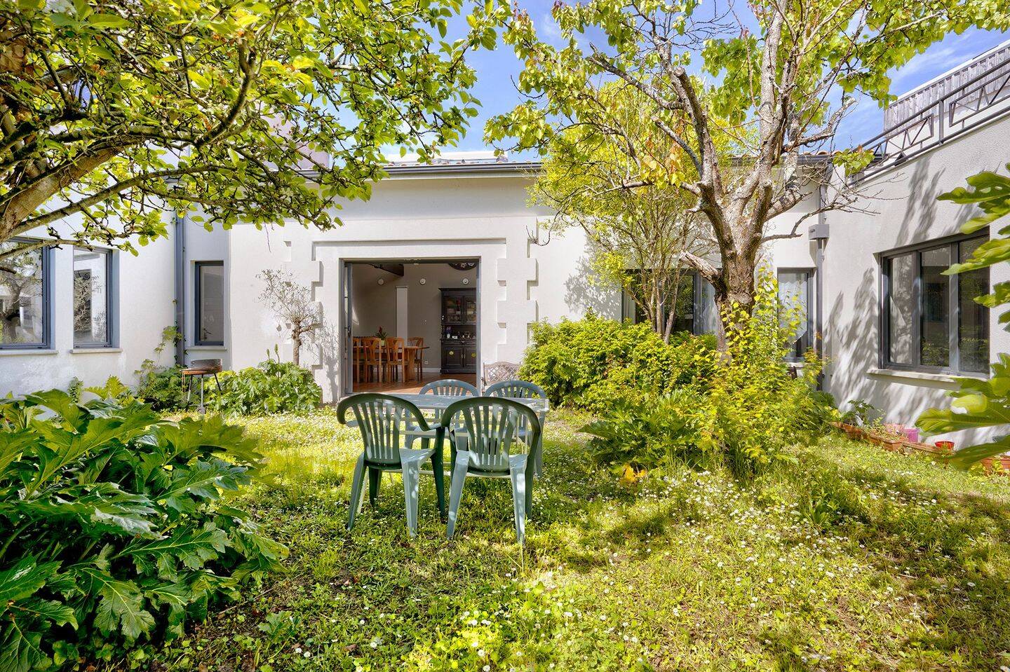 Maison 9 pièces 305 m² · à Mérignac · 305 m² · 1 274 000 €