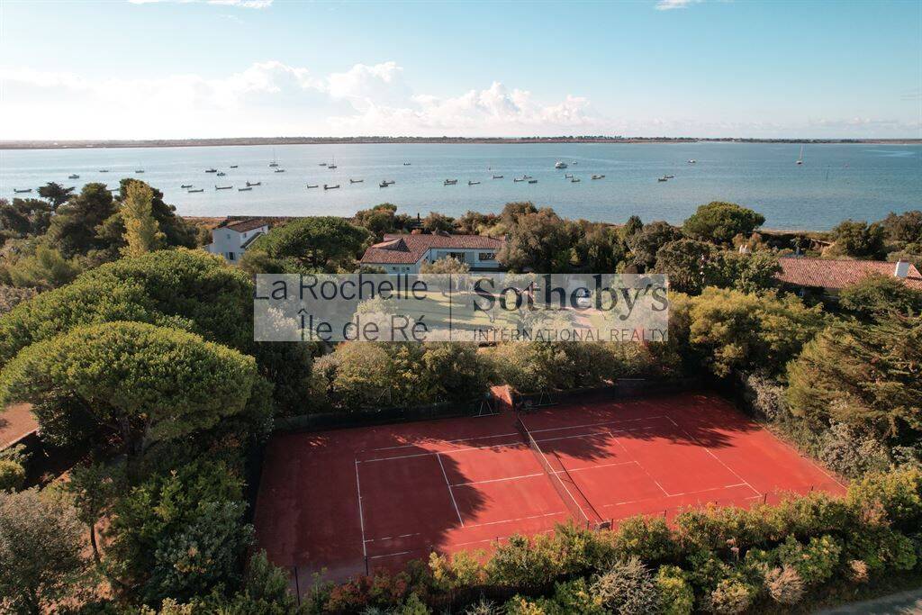 Maison 8 pièces 318 m² · à Les Portes-en-Ré · 318 m² · 5 500 000 €
