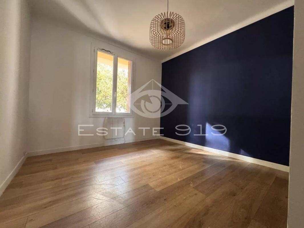 Appartement 3 pièces 74 m² · à Marseille 1er Arrondissement · 74 m² · 214 000 €
