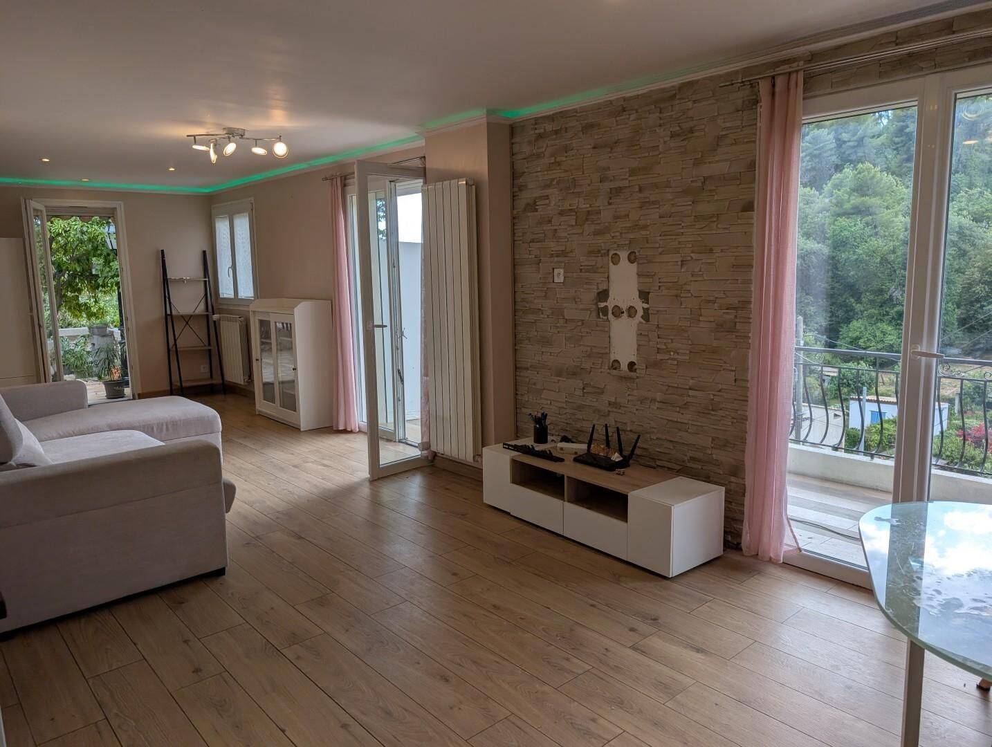 Maison 3 pièces 85 m² · à La Gaude · 85 m² · 1 900 €