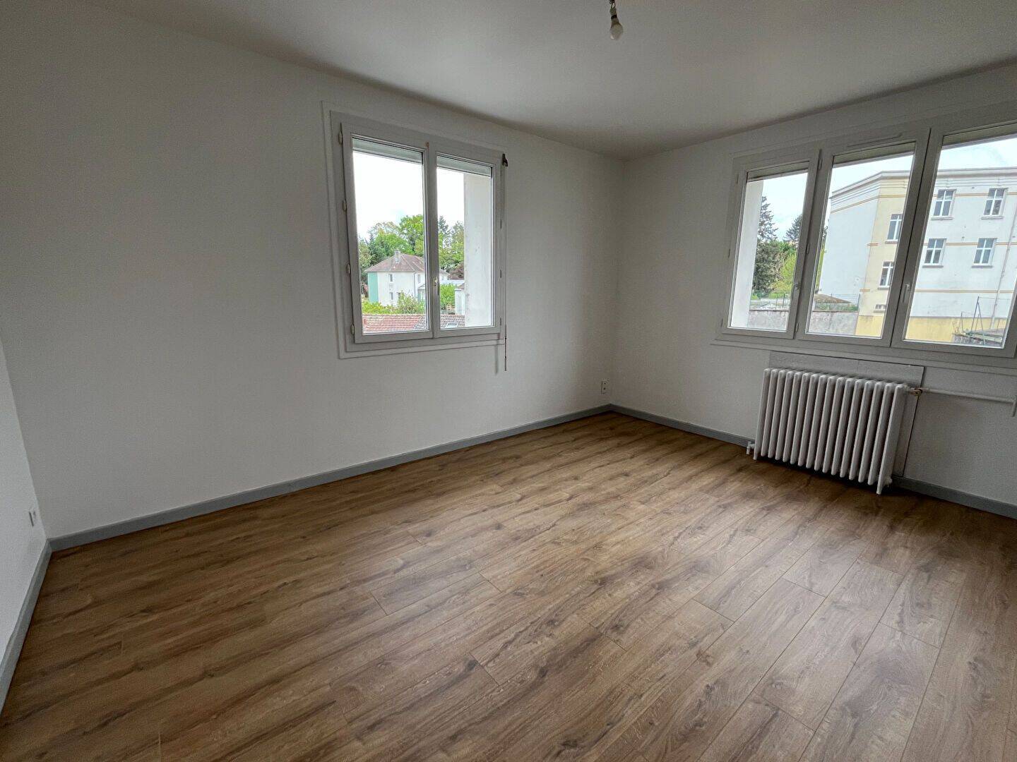 Appartement 5 pièces 98 m² · à Le Creusot · 98 m² · 575 €/mois