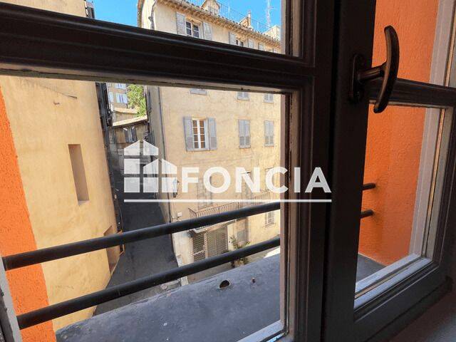 Appartement 1 pièce 28 m² · à Grasse · 27,5 m² · 498 €