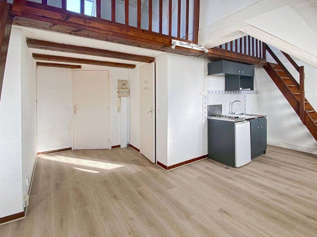 Appartement 1 pièce 26 m² · à Orléans · 26,5 m² · 526 €
