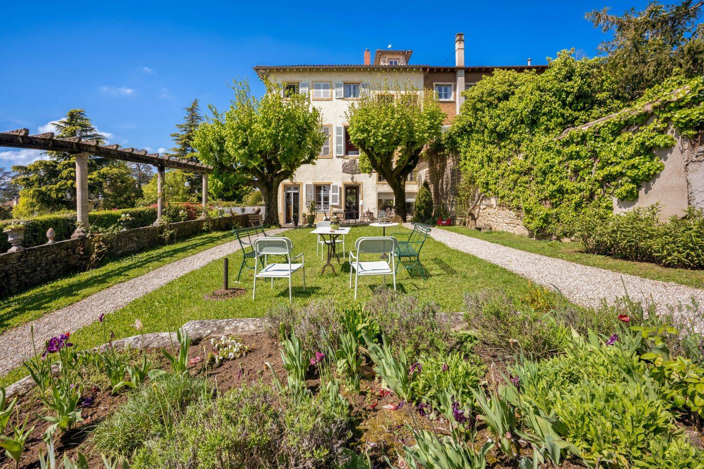 Maison 7 pièces 224 m² · à Saint-Didier-au-Mont-d'Or · 224 m² · 990 000 €