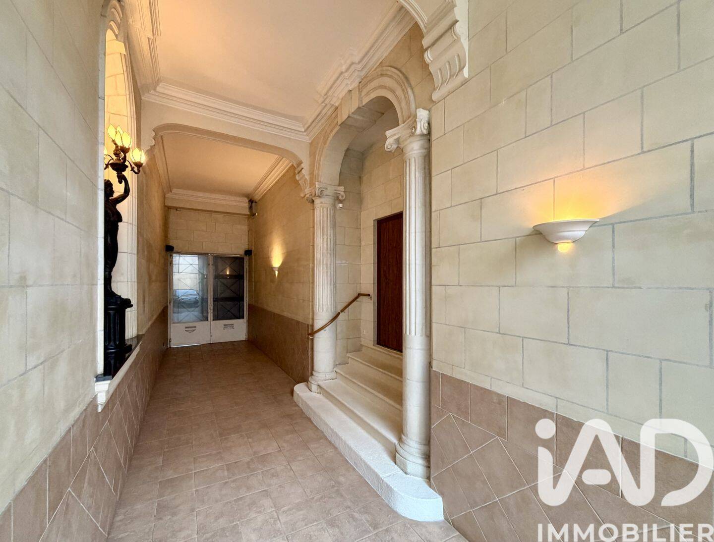Maison 8 pièces 253 m² · à Angers · 253 m² · 996 000 €