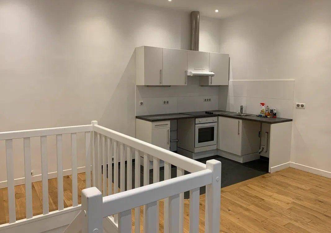 Appartement 2 pièces 45 m² · à Paris 18ème Arrondissement · 45 m² · 1 515 €
