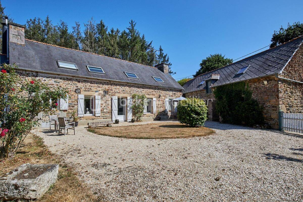 Maison 10 pièces 230 m² · à Tressignaux · 230 m² · 495 000 €