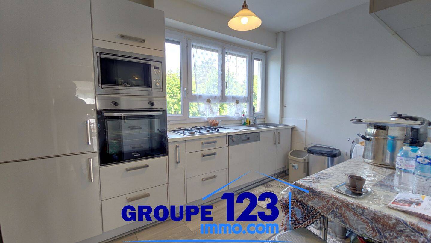 Appartement 4 pièces 73 m² · à Auxerre · 72,9 m² · 79 000 €