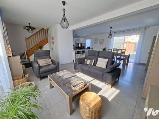 Maison à vendre 349 104 € 5 pièces 3 chambres 107 m² 363 m² de terrain Sainte-Luce-sur-Loire 44980