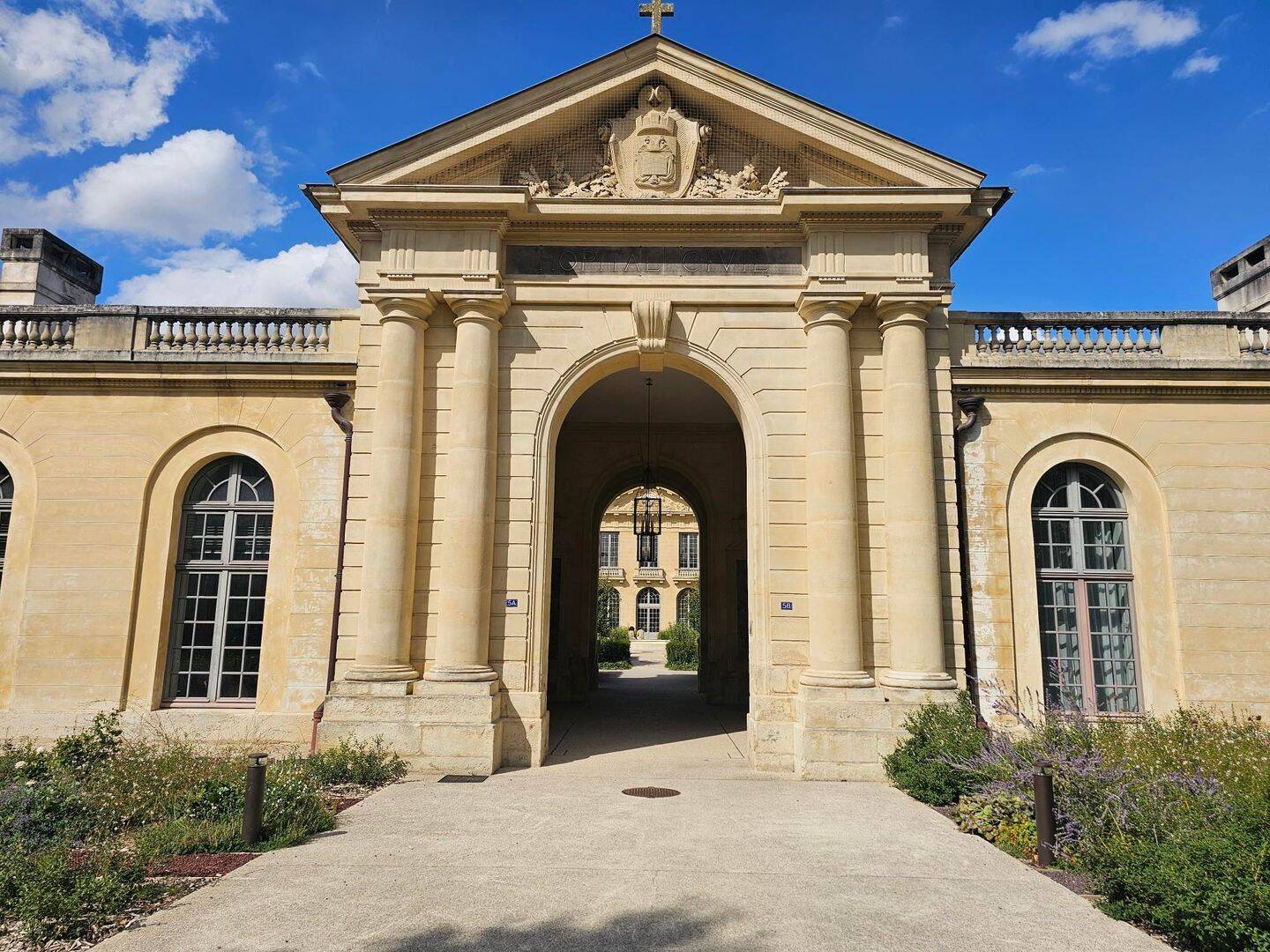 Appartement 3 pièces 86 m² · à Versailles · 86 m² · 2 600 €/mois
