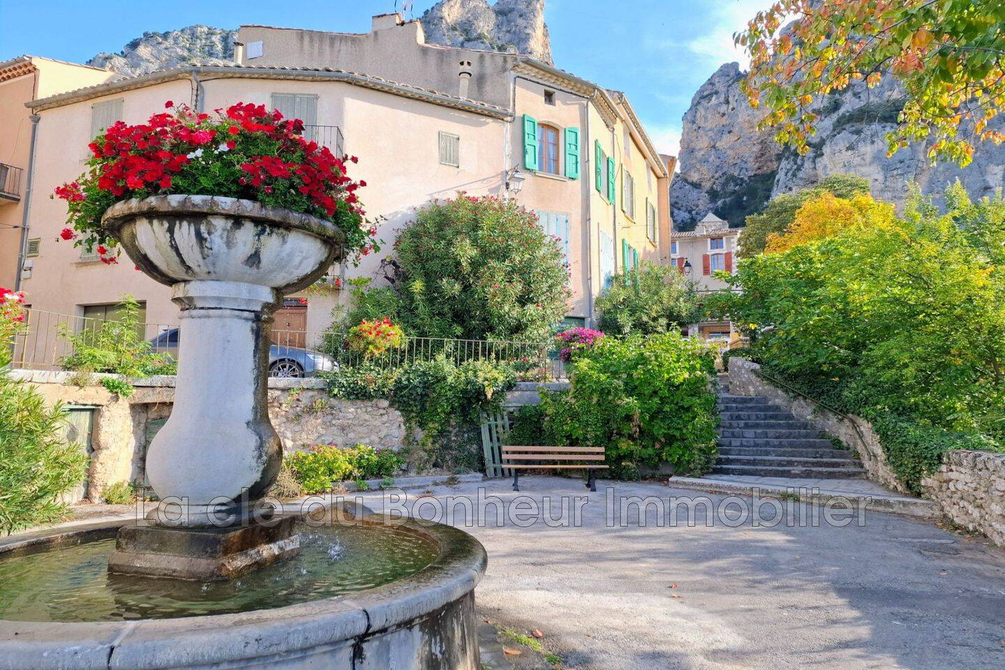 Maison 13 pièces 350 m² · à Moustiers-Sainte-Marie · 350 m² · 630 000 €