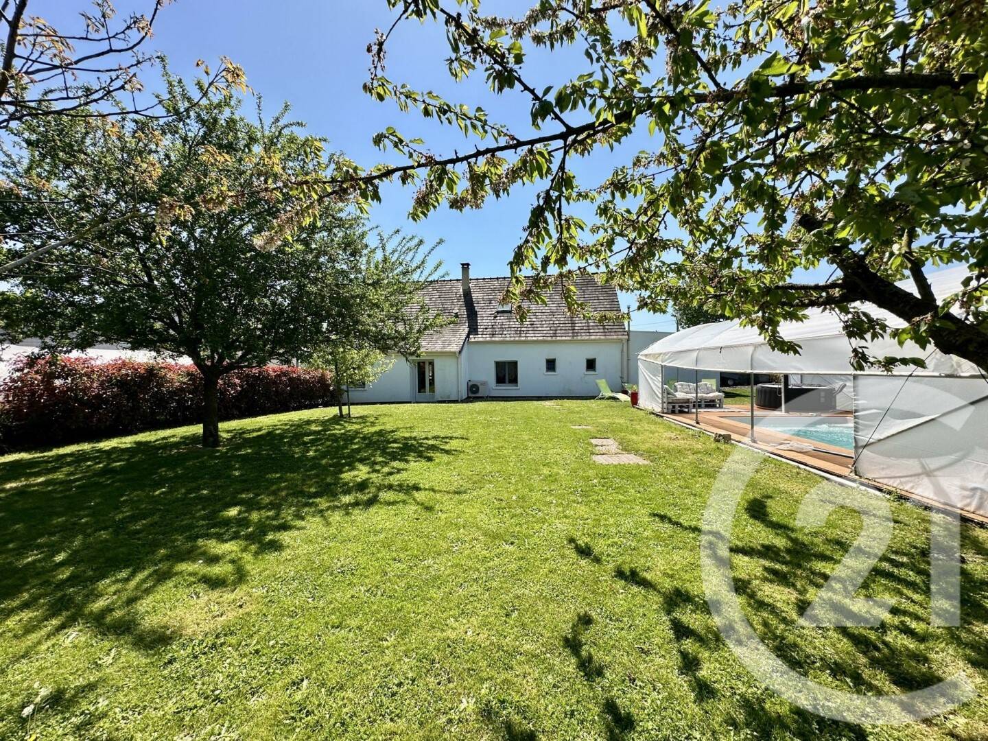 Maison 8 pièces 170 m² · à Brou · 170 m² · 235 000 €