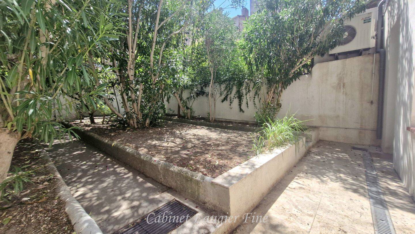 Appartement 3 pièces 69 m² · à Marseille 6ème Arrondissement · 68,5 m² · 1 301 €