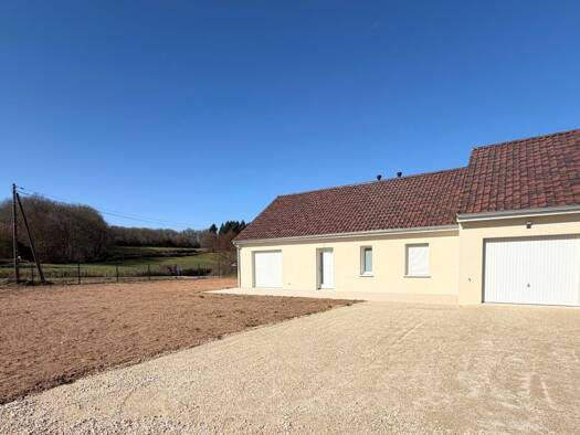 Maison à louer 1 090 € 4 pièces 3 chambres 103 m² 1 000 m² de terrain Mary 71690