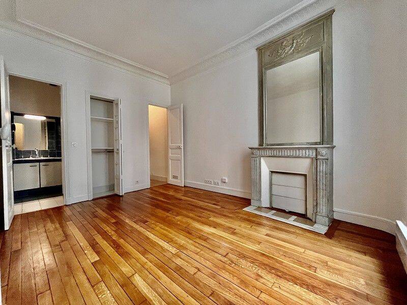 Appartement 1 pièce 22 m² · à Paris 17ème Arrondissement · 21,6 m² · 783 €/mois