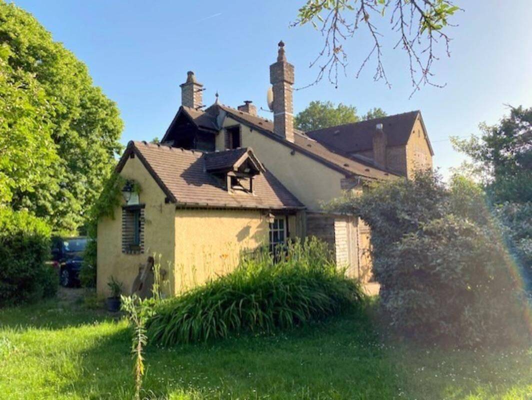 Maison 7 pièces 175 m² · à Villeneuve-l'Archevêque · 175 m² · 345 000 €