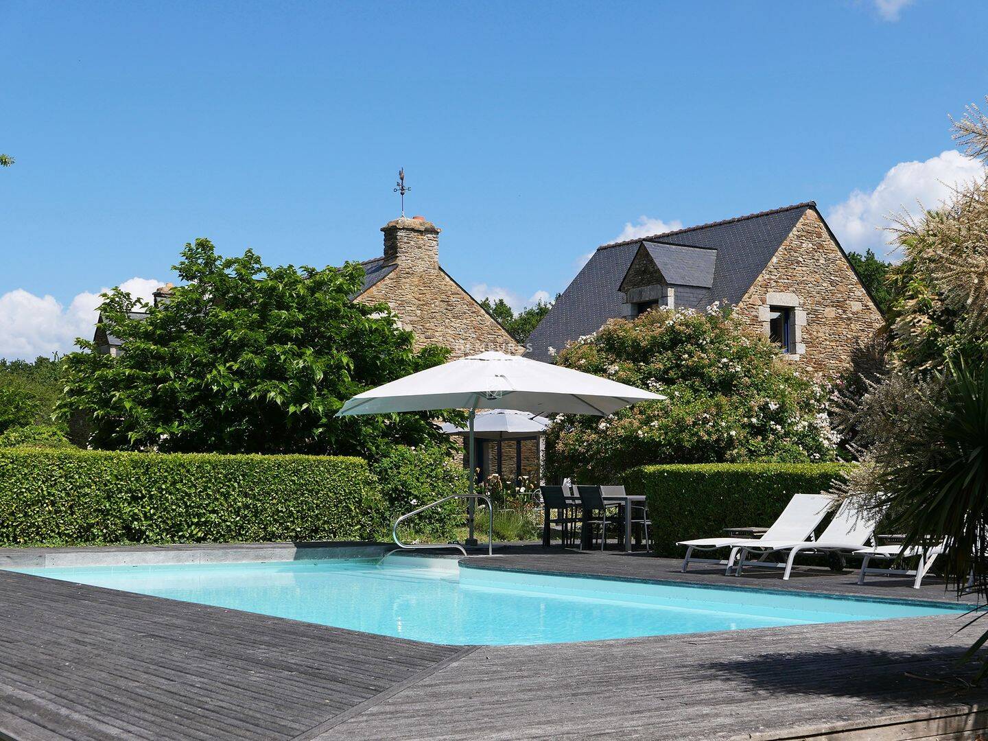 Maison 11 pièces 327 m² · à Sarzeau · 327 m² · 1 799 000 €
