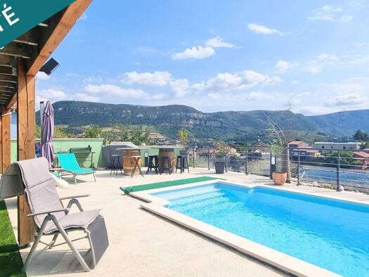 Villa à vendre 579 000 € 5 pièces 3 chambres 106 m² 3 143 m² de terrain Ouest Millau 12100