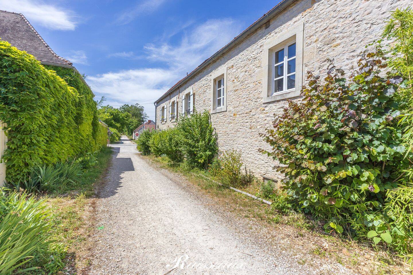 Maison 7 pièces 200 m² · à Bretigny · 200 m² · 550 000 €