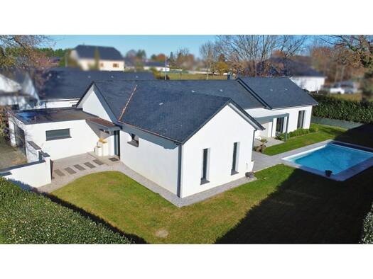 Maison de plain-pied à vendre 499 000 € 6 pièces 4 chambres 167 m² 902 m² de terrain Morlaàs 64160