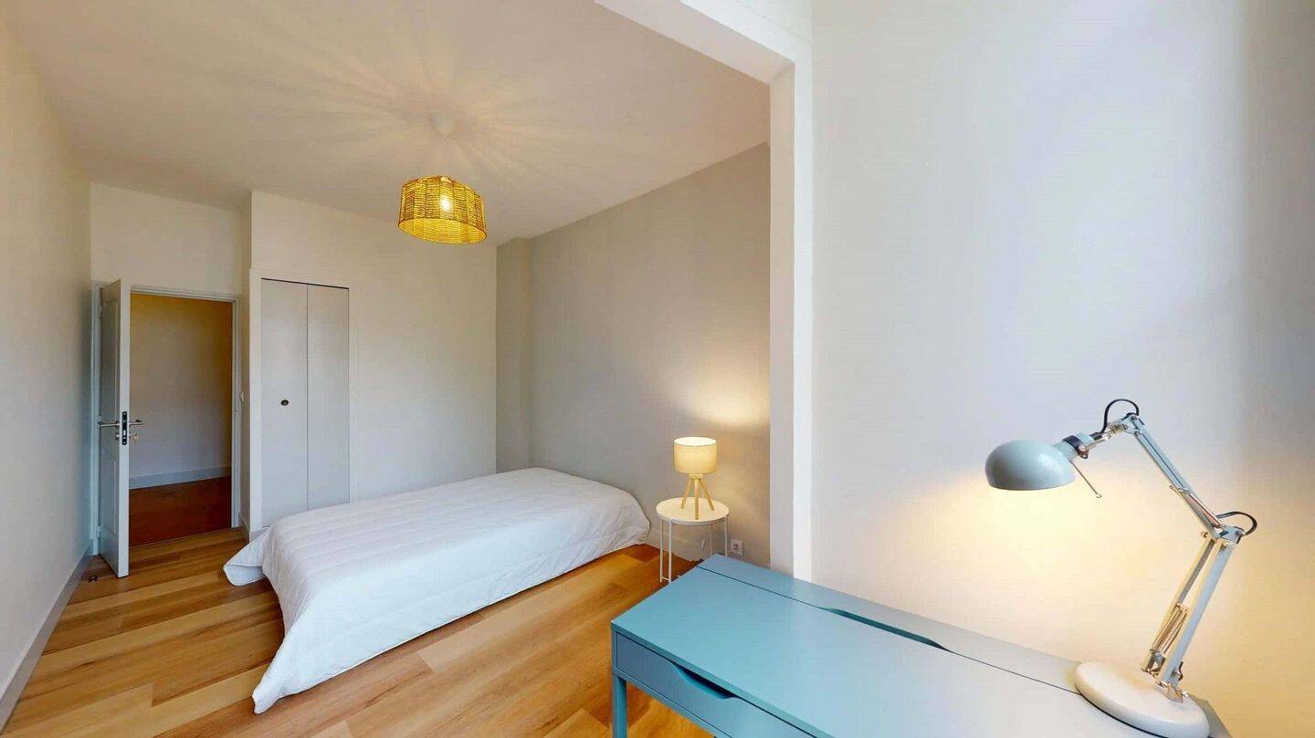 1 pièce 15 m² · à Aix-en-Provence · 15 m² · 795 €