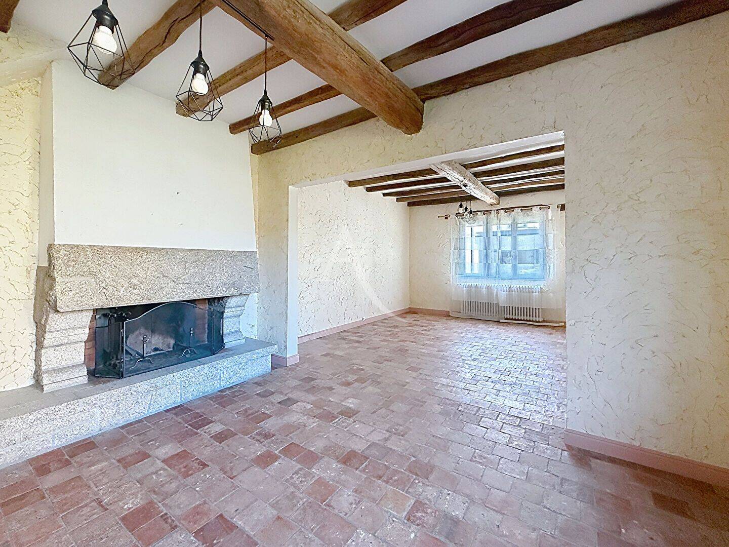 Maison 5 pièces 110 m² · à Trélazé · 110 m² · 980 €