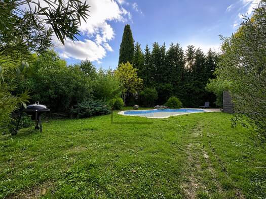 Maison de plain-pied à vendre 449 000 € 5 pièces 3 chambres 134 m² Estroublans Vitrolles 13127