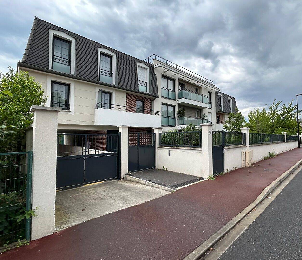 Appartement 2 pièces 44 m² · à La Queue-en-Brie · 44 m² · 880 €